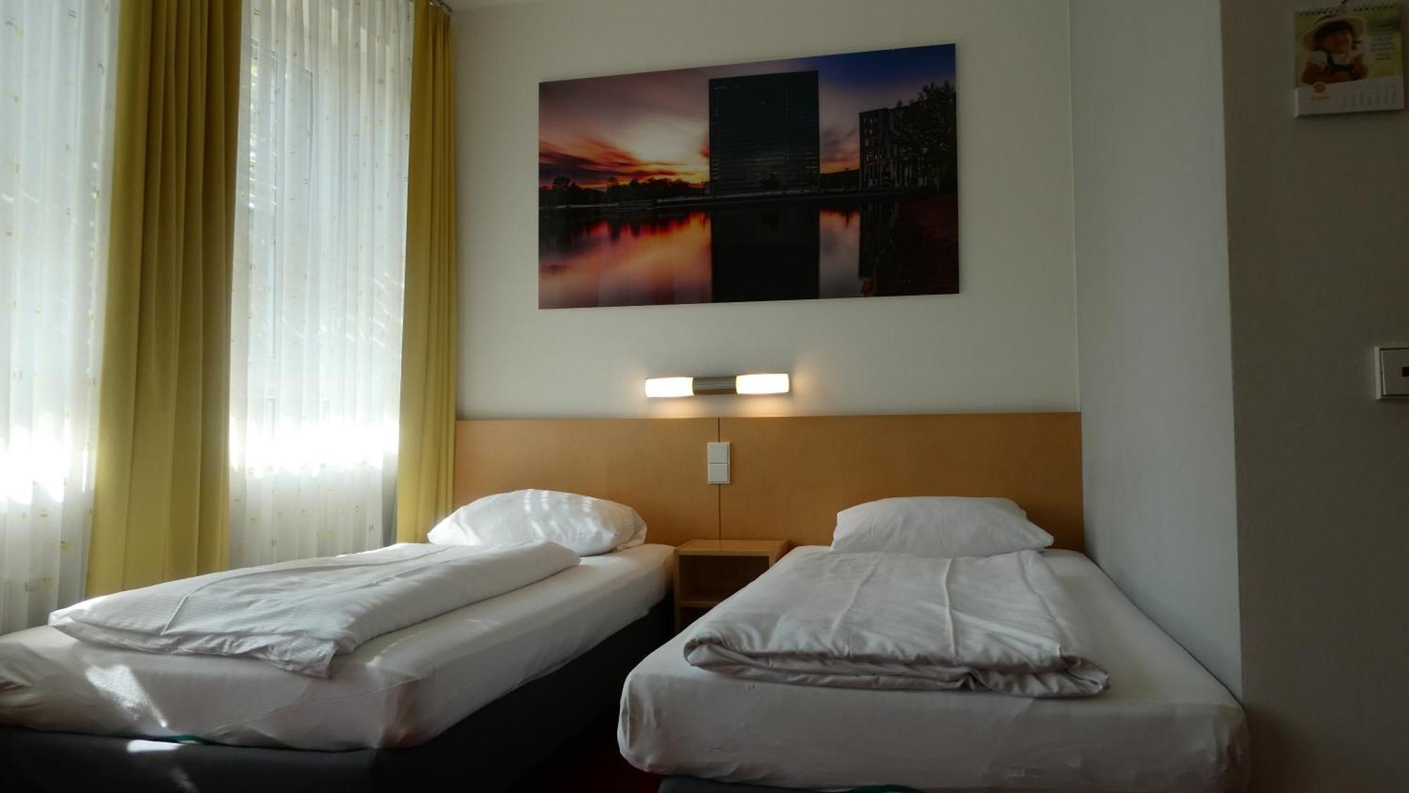 Cvjm Duesseldorf Hotel & Tagung Exteriör bild