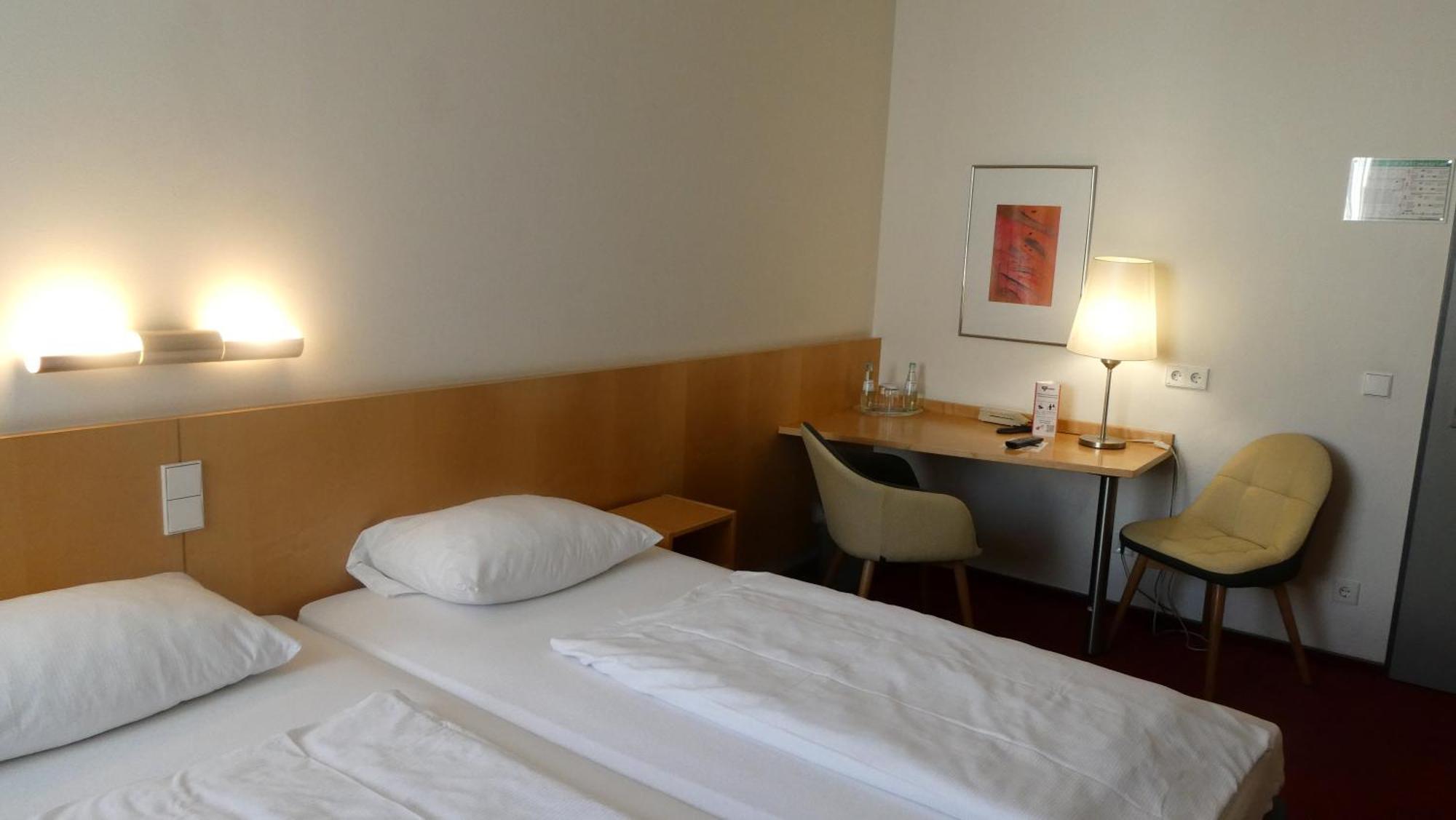 Cvjm Duesseldorf Hotel & Tagung Exteriör bild