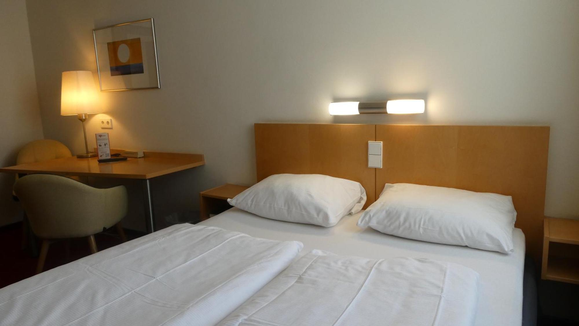 Cvjm Duesseldorf Hotel & Tagung Exteriör bild