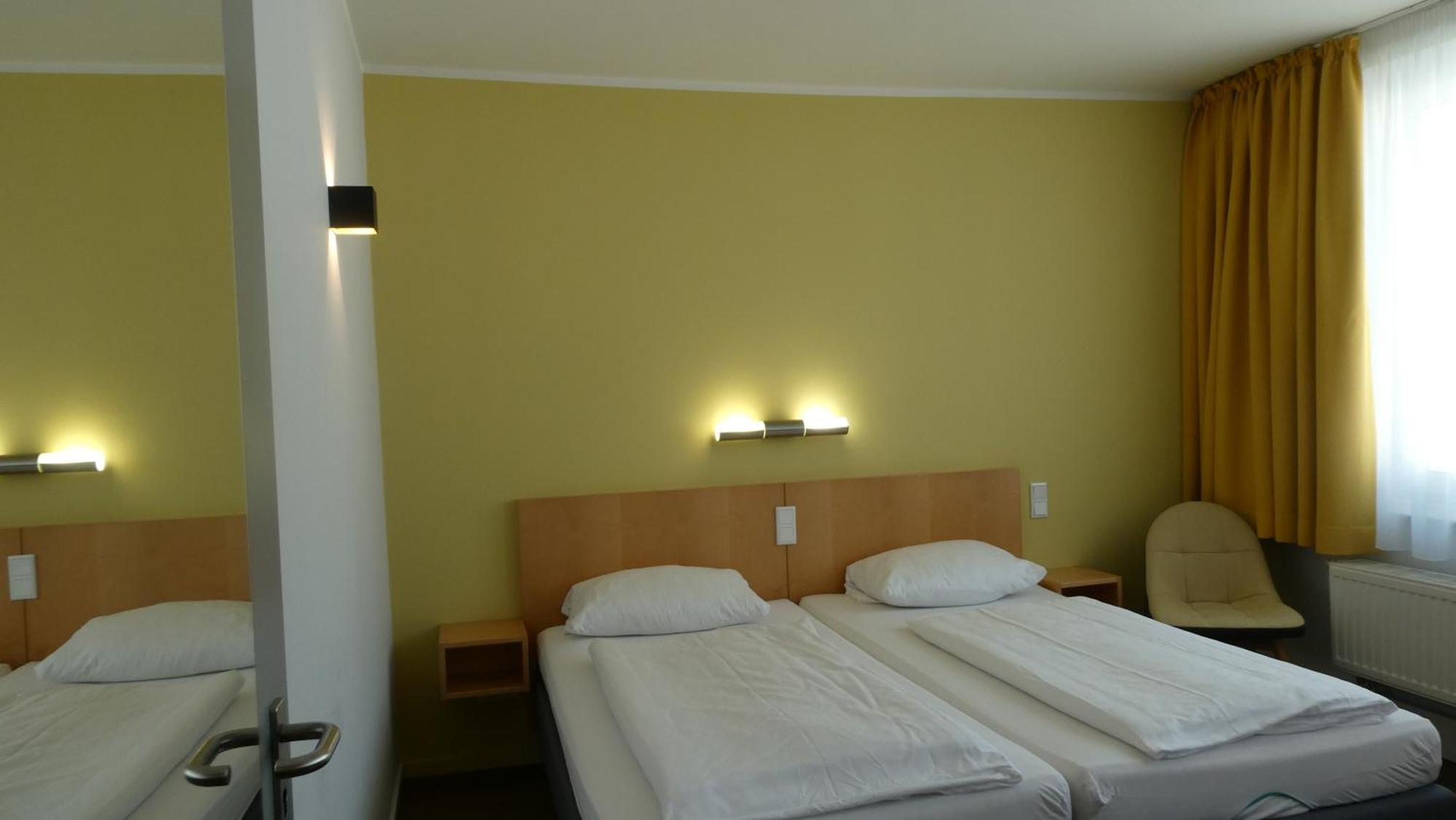 Cvjm Duesseldorf Hotel & Tagung Exteriör bild