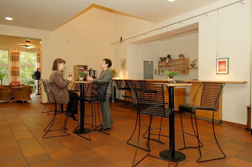 Cvjm Duesseldorf Hotel & Tagung Exteriör bild